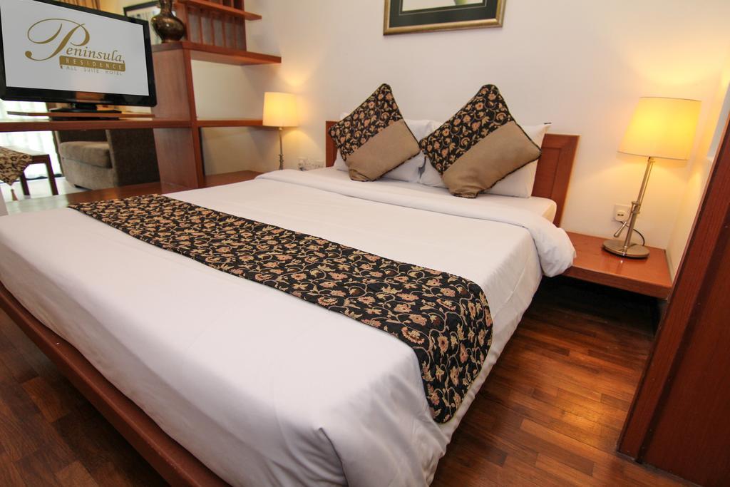 Aparthotel Peninsula 4*