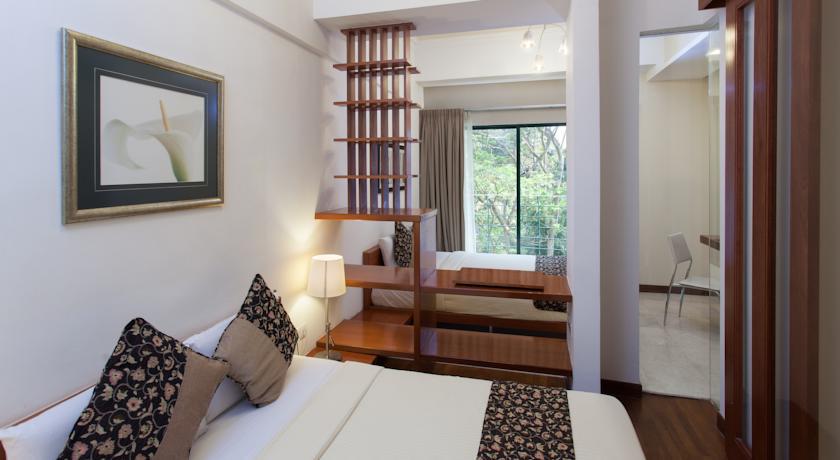 Peninsula Aparthotel